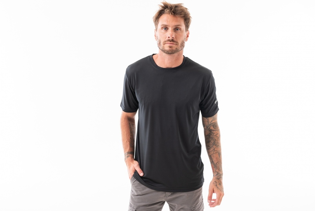 REMERA DRY FIT CUELLO BASE - Negro